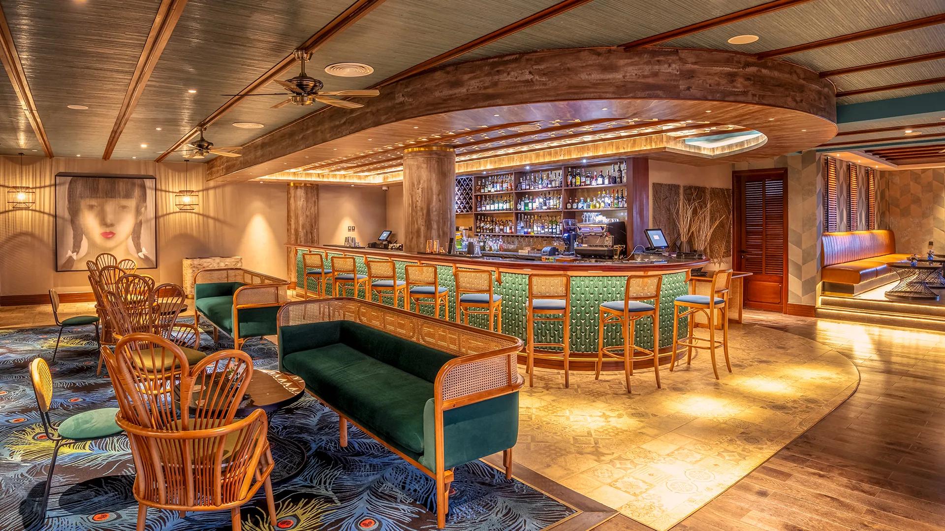 The Peacock - Restaurant & Bar