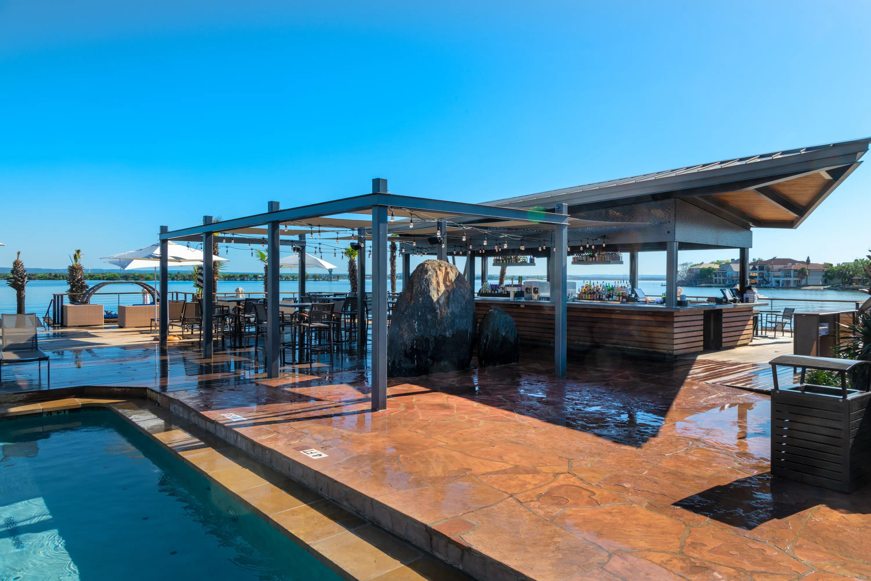 Yacht Club Beach Bar