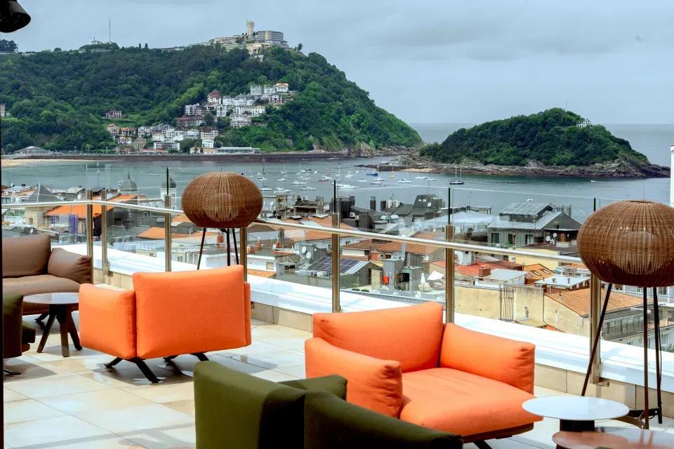 Rooftop with Summer View