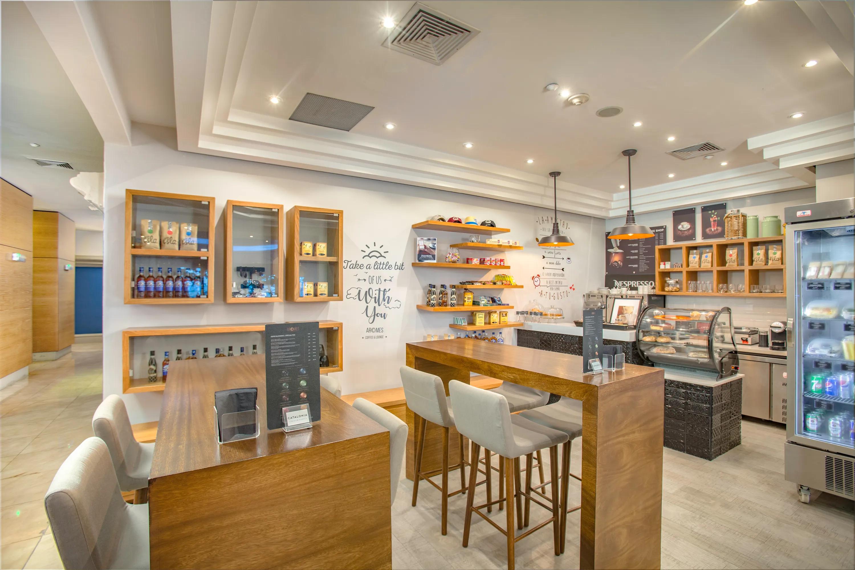 Aromes Coffee & More