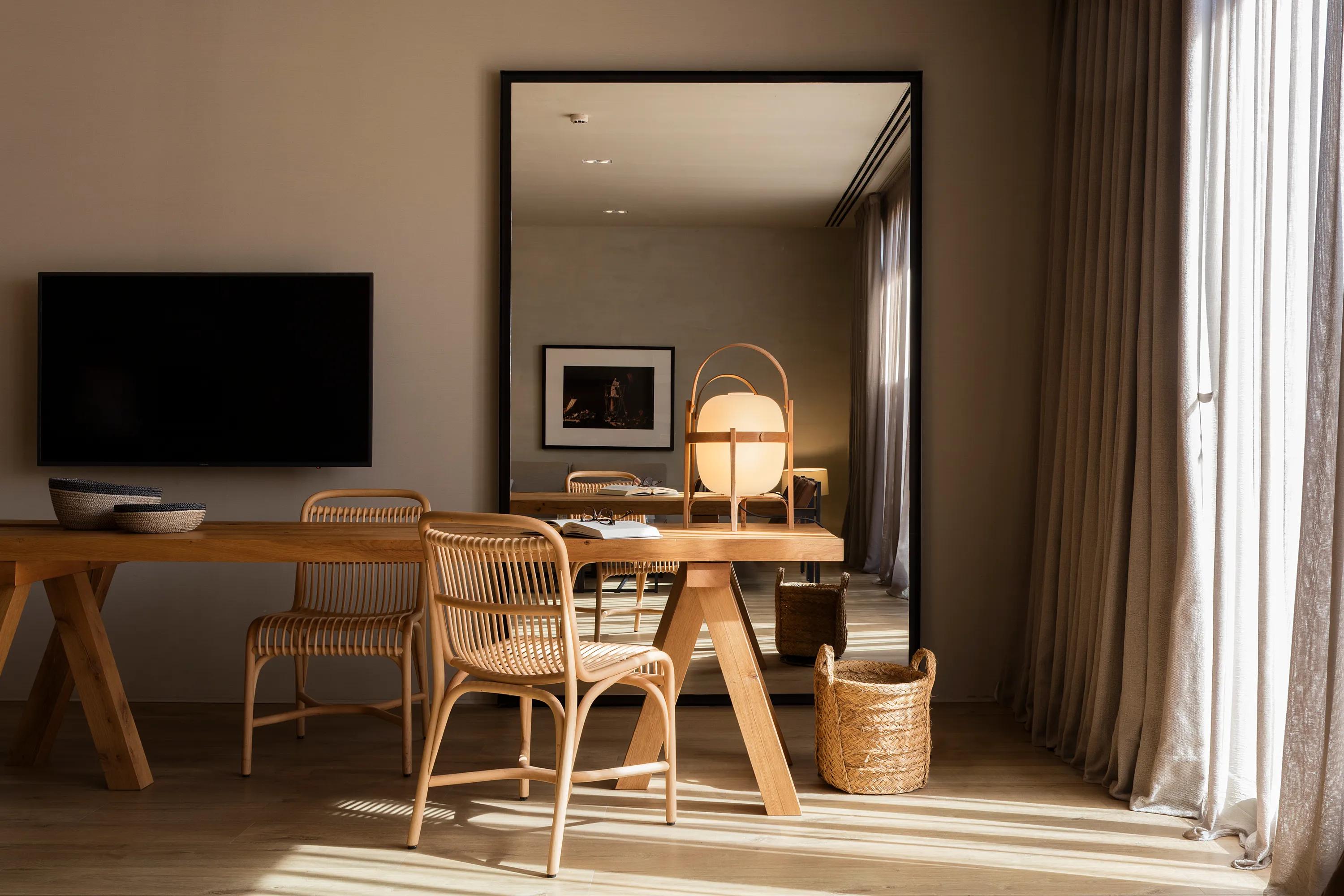 24-hour Room Service