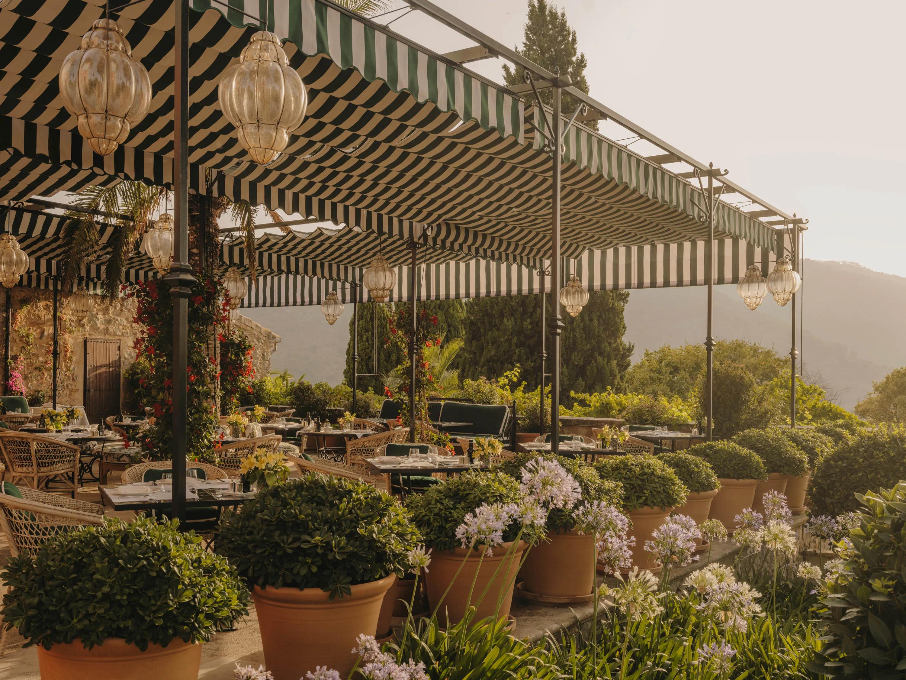 Mar & Duix Restaurant 