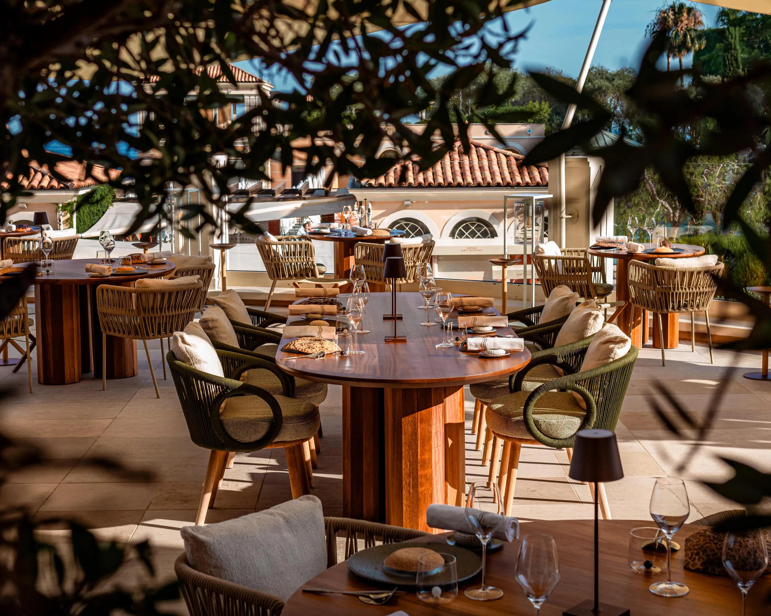 Blue Bay Marcel Ravin 