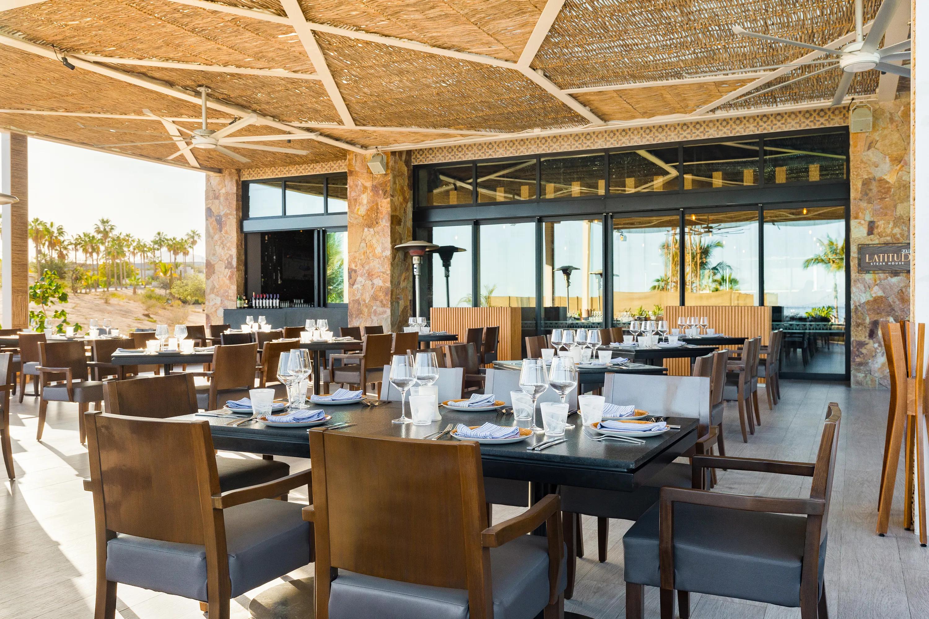 Latitud 23.5 Steakhouse