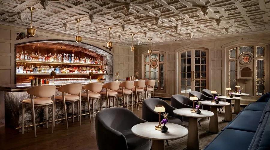 Drusie & Darr Lounge