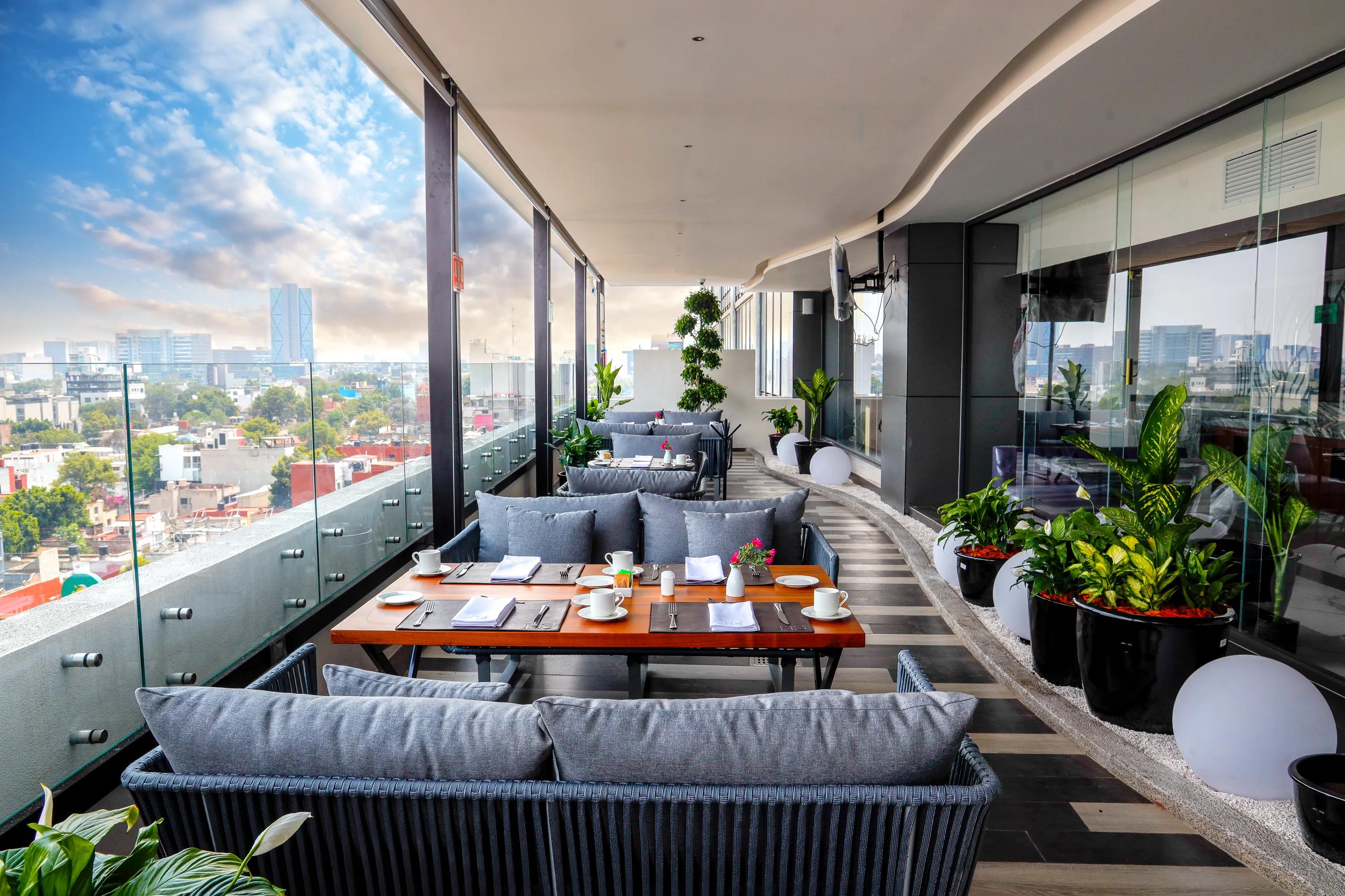 Los Vitrales Restaurant