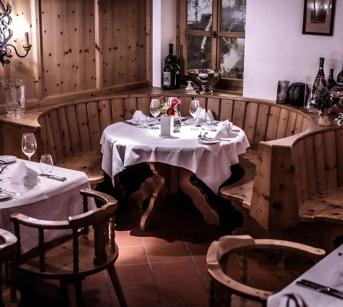 Hornstube (Part of Main Restaurant)