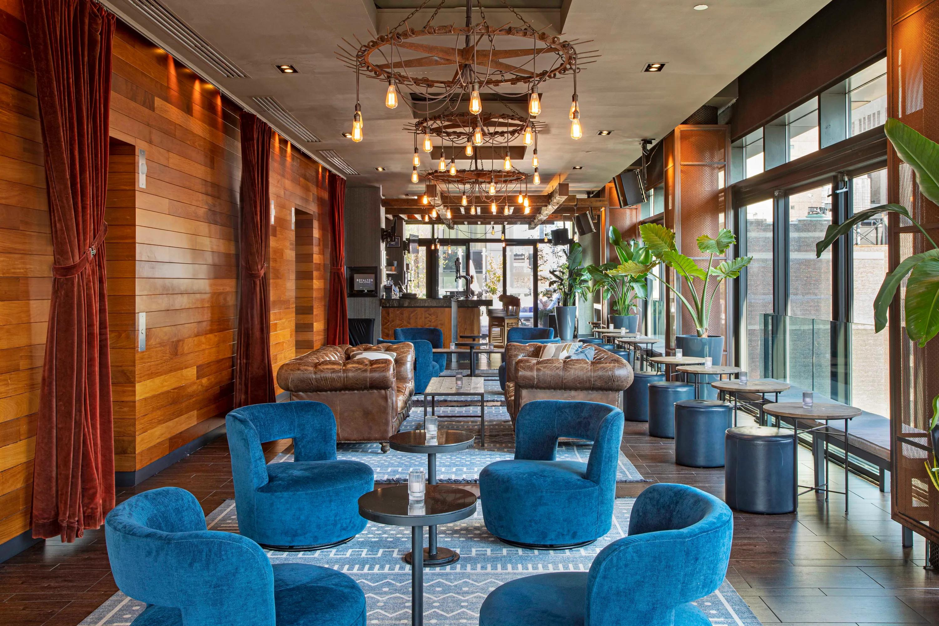 Rooftop Bar & Lounge